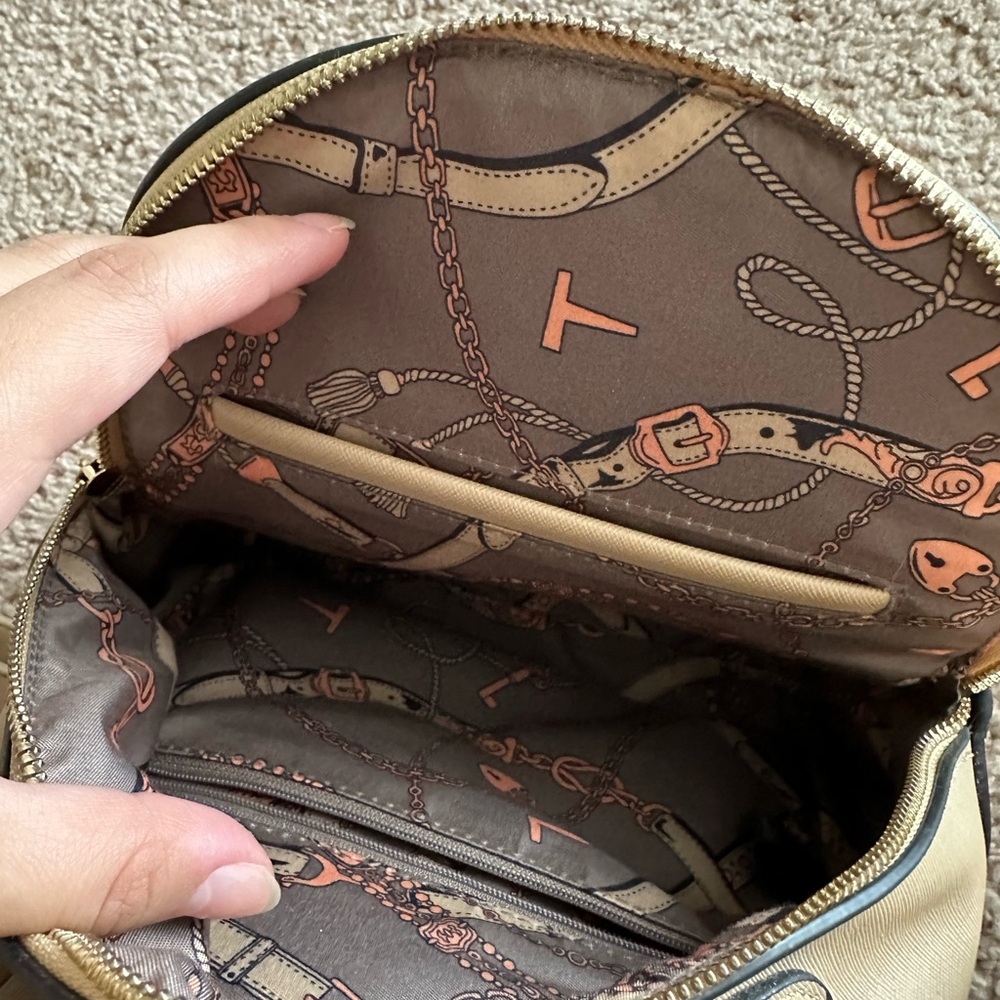 Cute Backpack Purse! - image 2